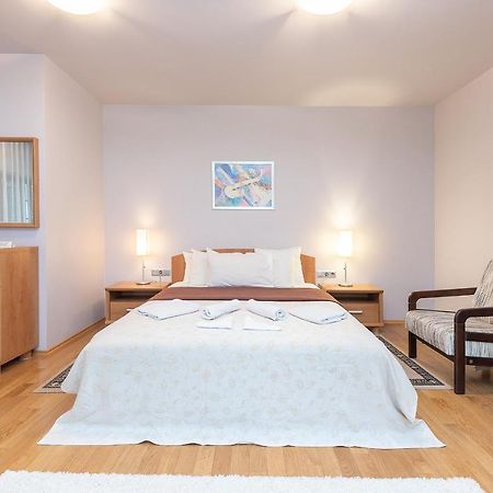 Room In Guest Room - Valensija - Large Suite Jūrkalne Εξωτερικό φωτογραφία