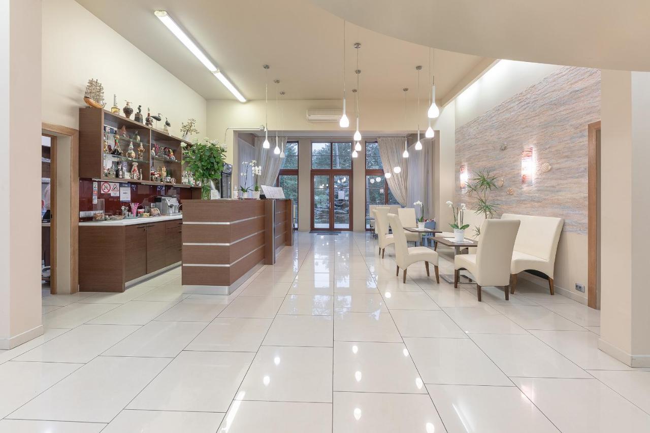 Room In Guest Room - Valensija - Large Suite Jūrkalne Εξωτερικό φωτογραφία