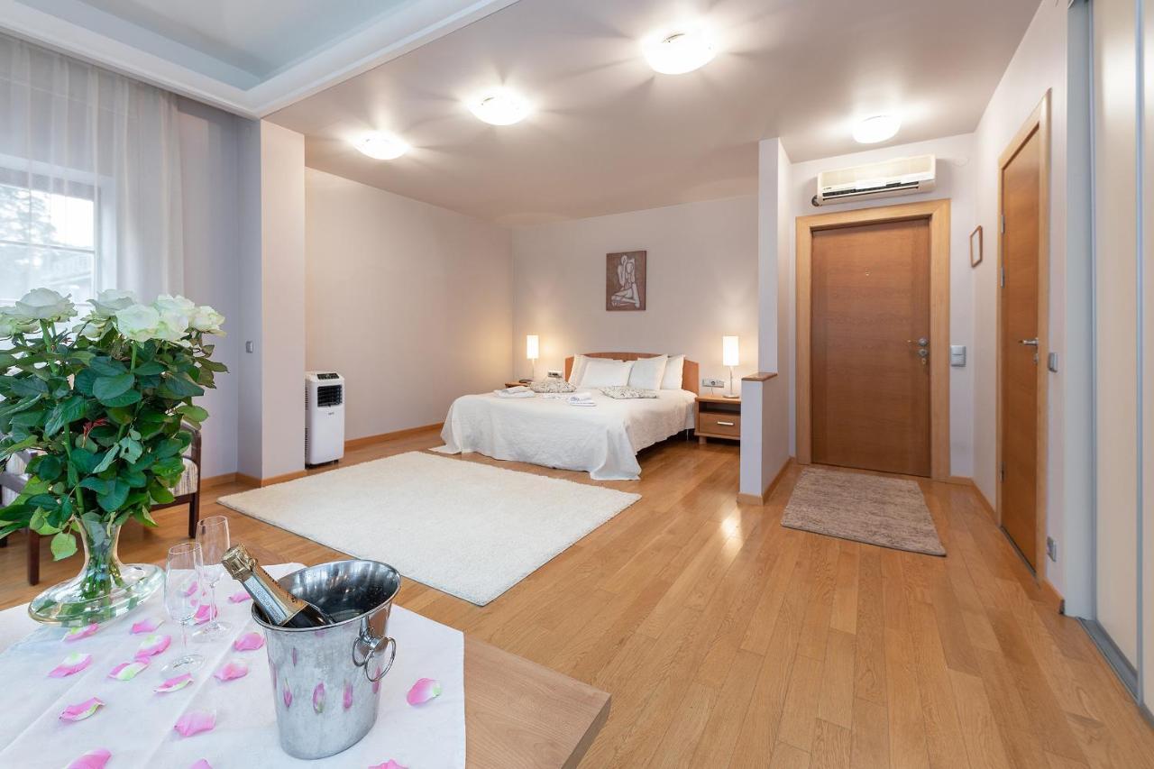 Room In Guest Room - Valensija - Large Suite Jūrkalne Εξωτερικό φωτογραφία