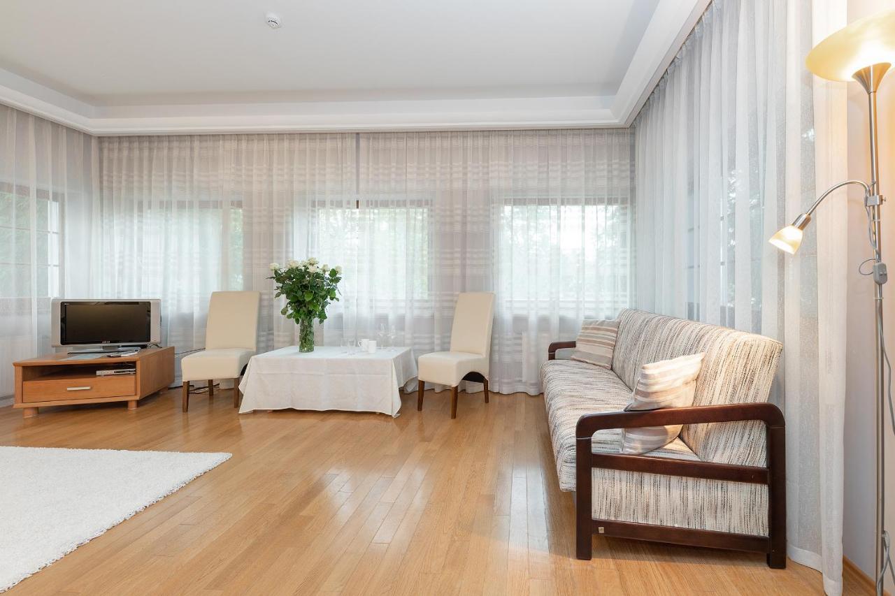 Room In Guest Room - Valensija - Large Suite Jūrkalne Εξωτερικό φωτογραφία