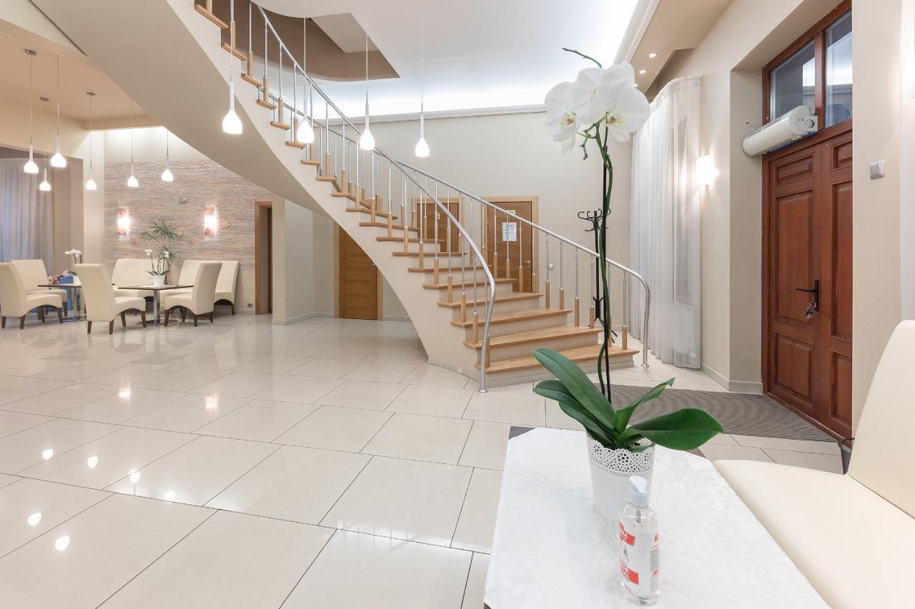 Room In Guest Room - Valensija - Large Suite Jūrkalne Εξωτερικό φωτογραφία