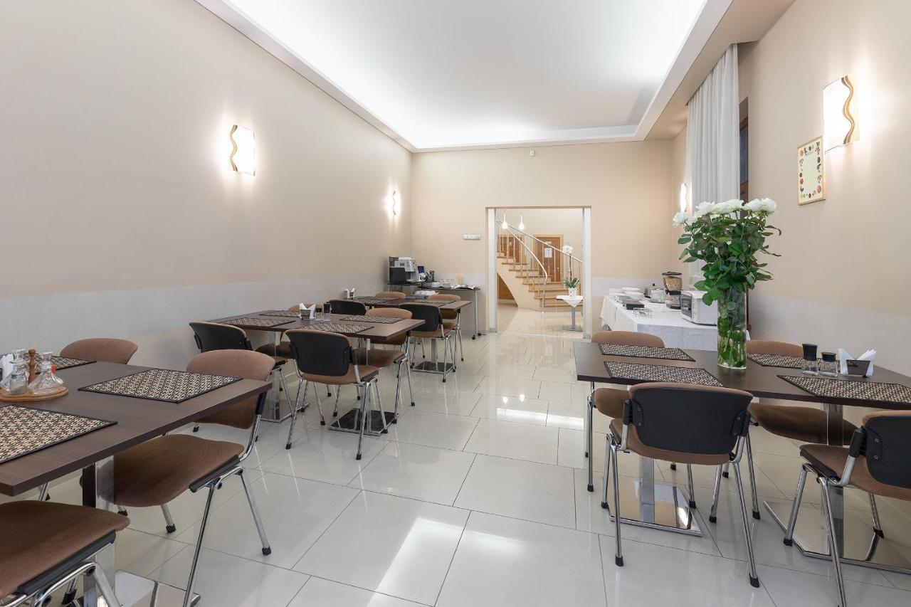 Room In Guest Room - Valensija - Large Suite Jūrkalne Εξωτερικό φωτογραφία