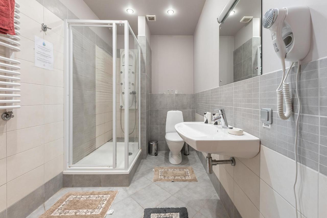 Room In Guest Room - Valensija - Large Suite Jūrkalne Εξωτερικό φωτογραφία